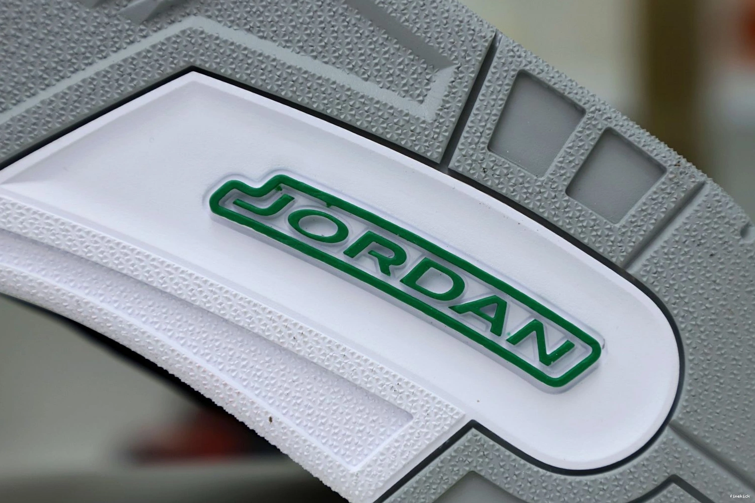 JORDAN PINE AIR GREEN 3 0107